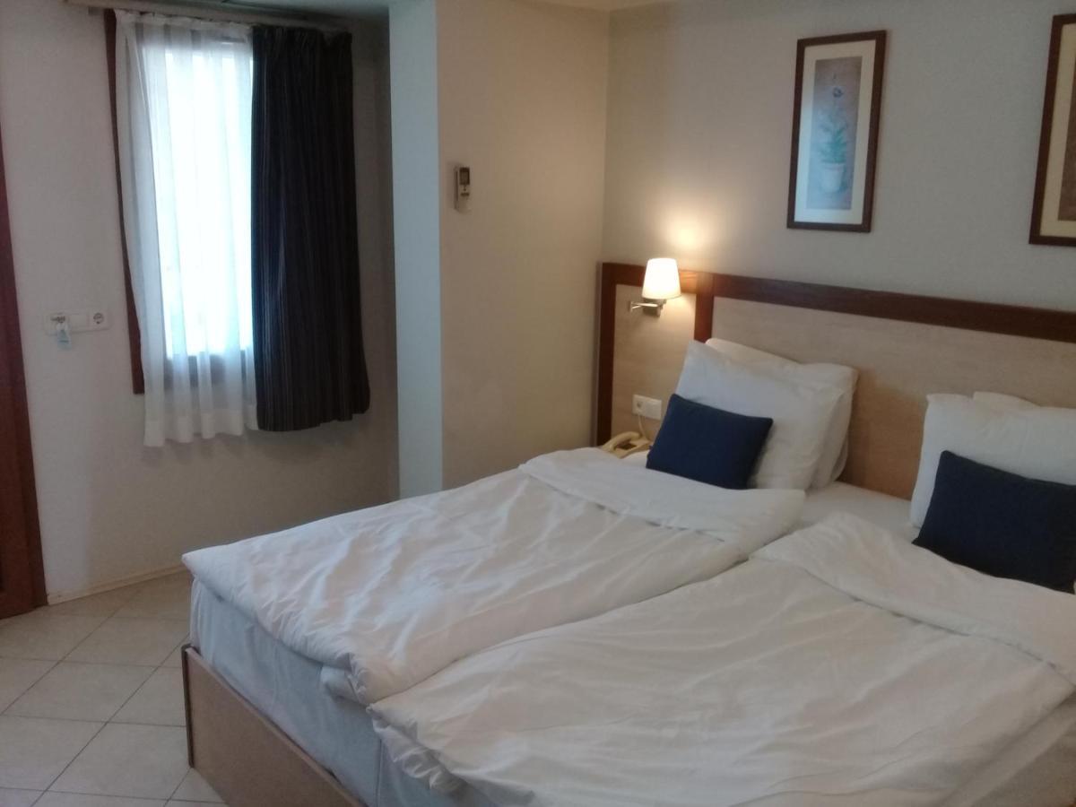 UzHan Beach Hotel Bitez Exterior foto