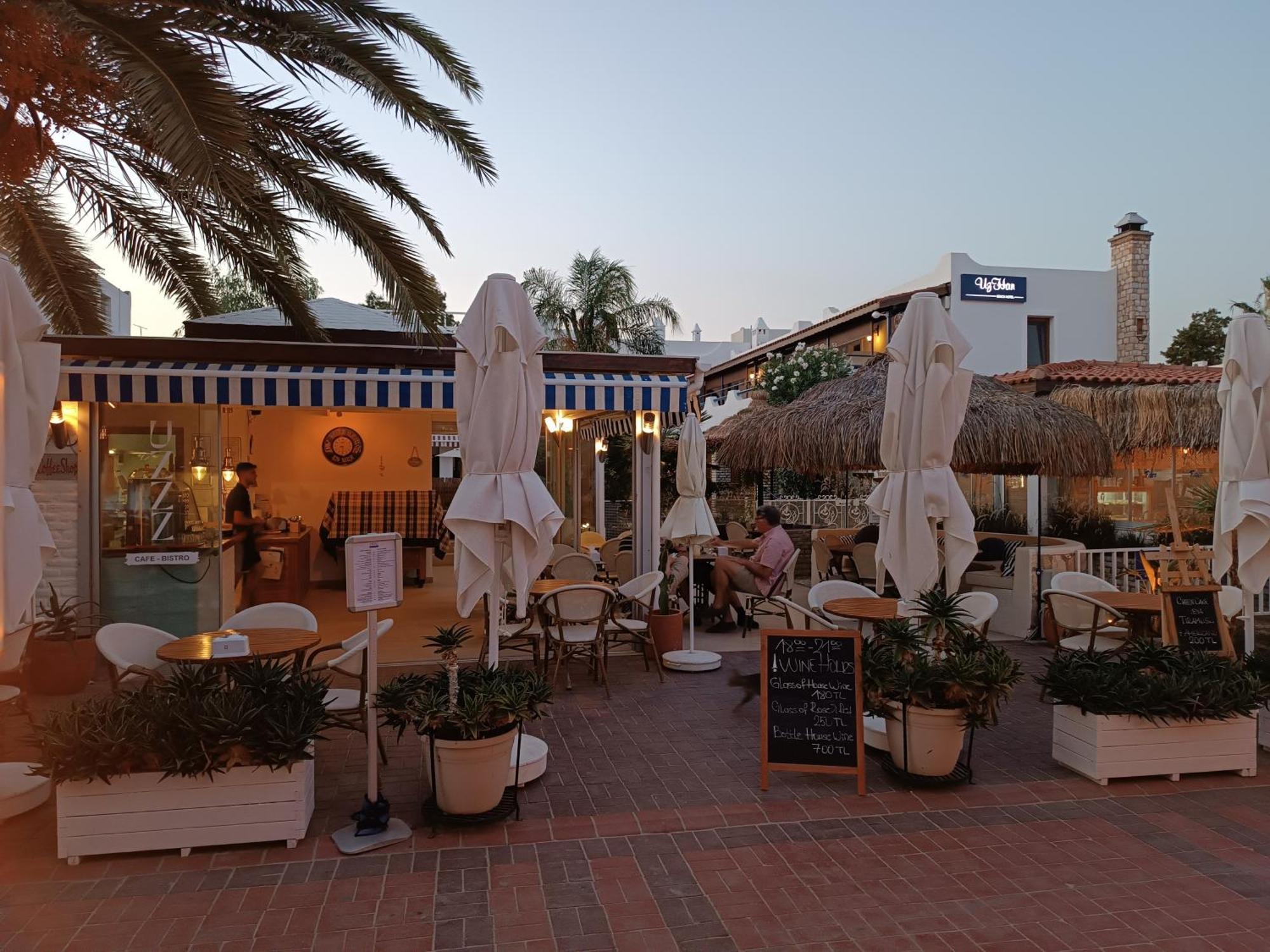UzHan Beach Hotel Bitez Exterior foto