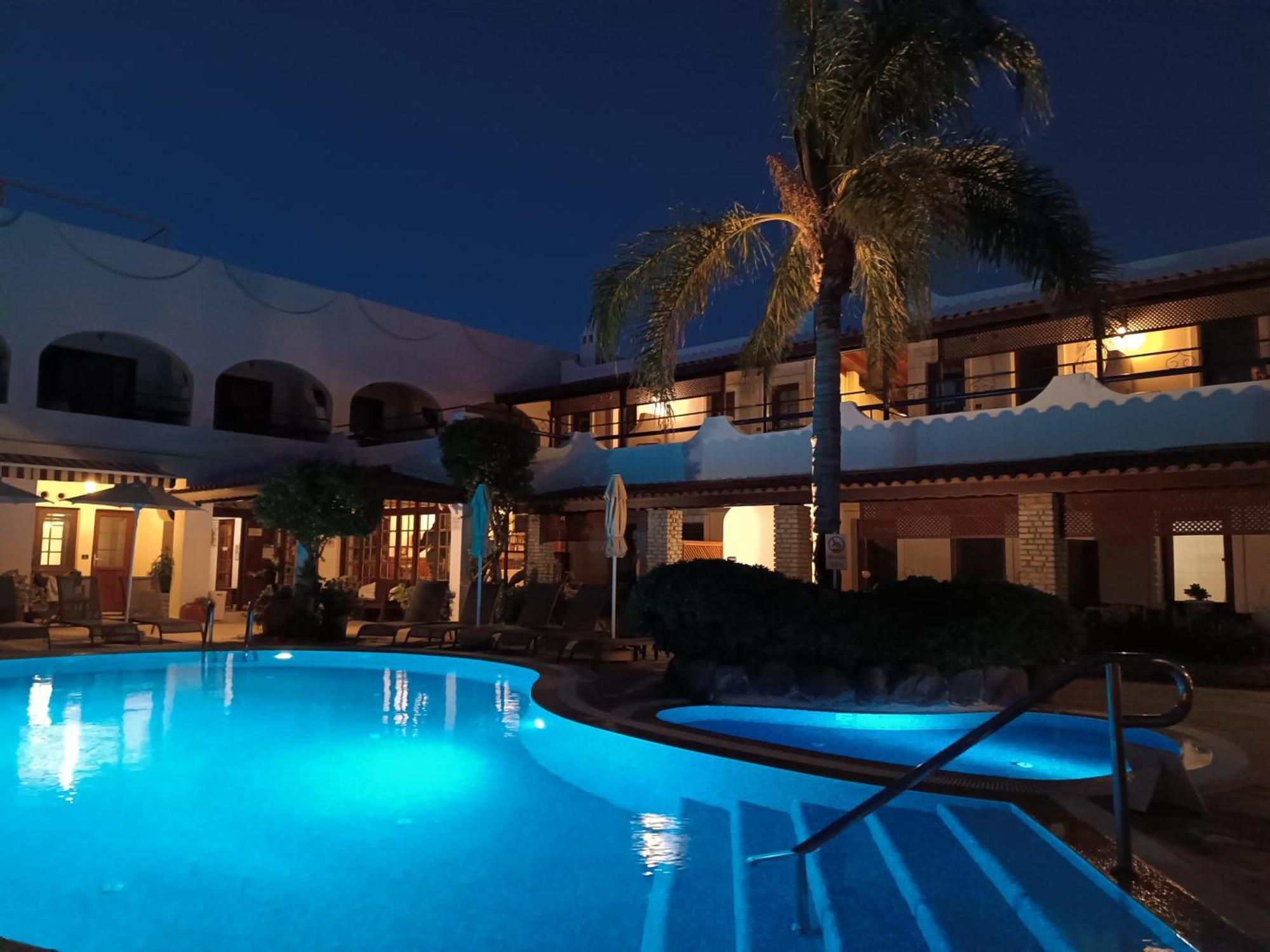 UzHan Beach Hotel Bitez Exterior foto