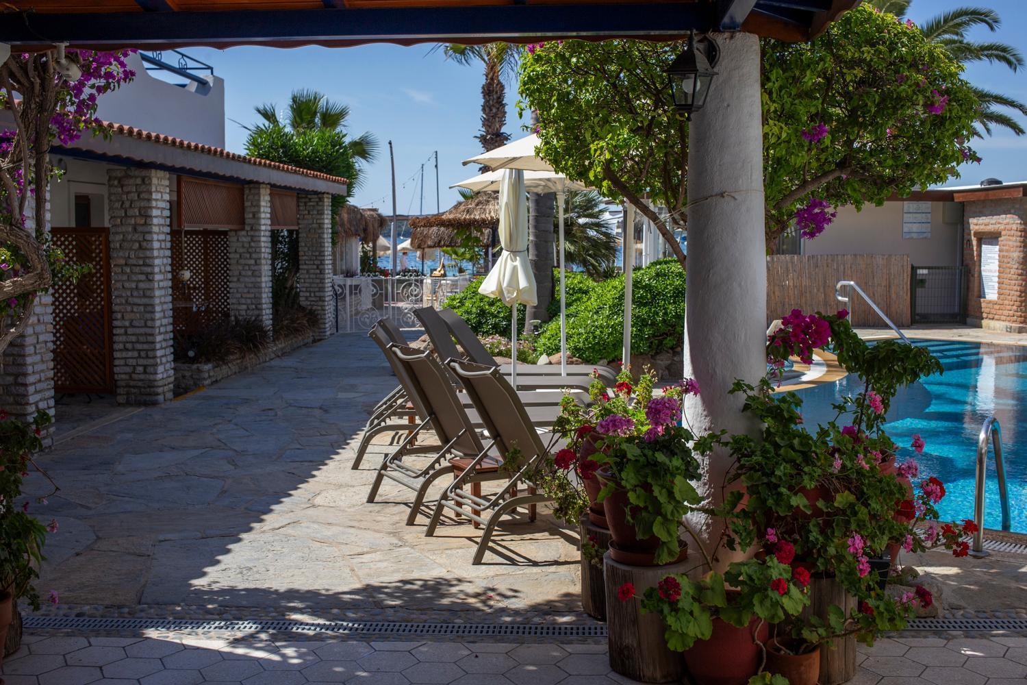 UzHan Beach Hotel Bitez Exterior foto