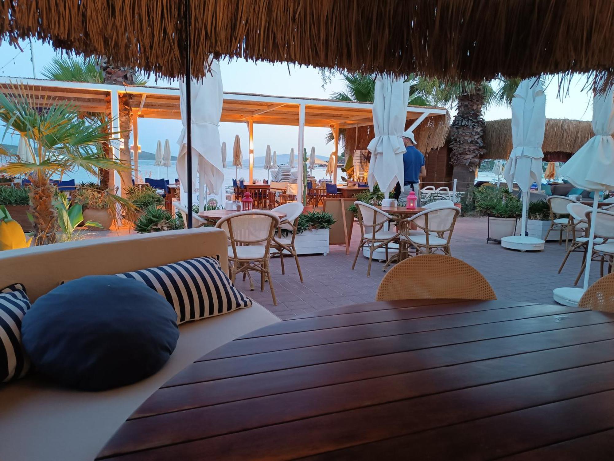 UzHan Beach Hotel Bitez Exterior foto